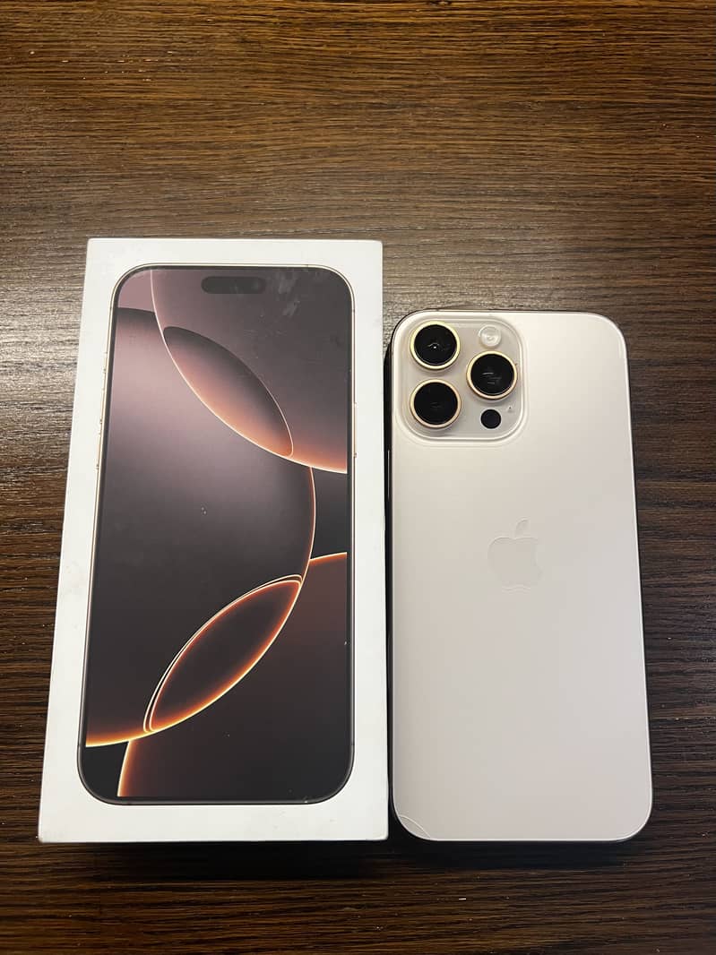 Apple iPhone 16 Pro Max 4