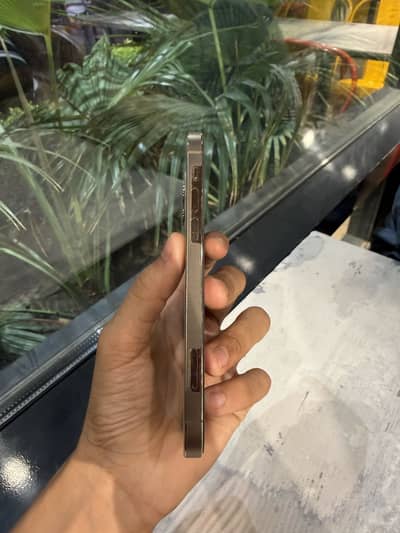 IPHONE 12 pro jv