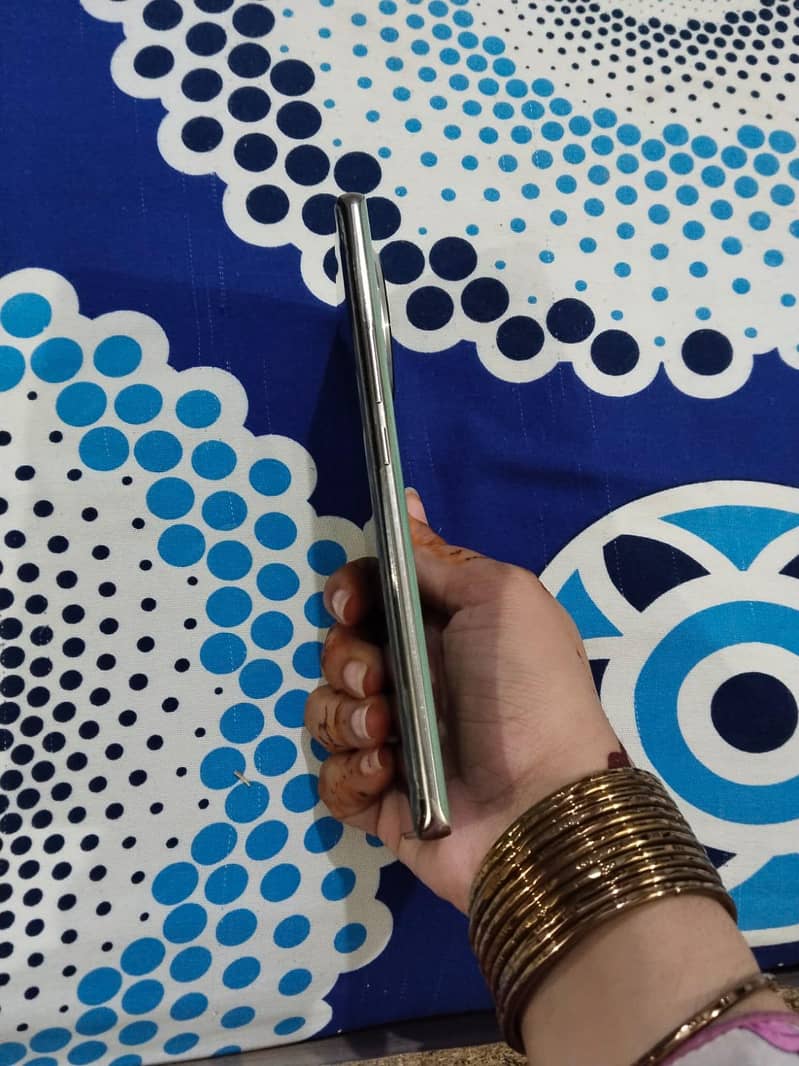 Tecno Spark 20 Pro Plus 2