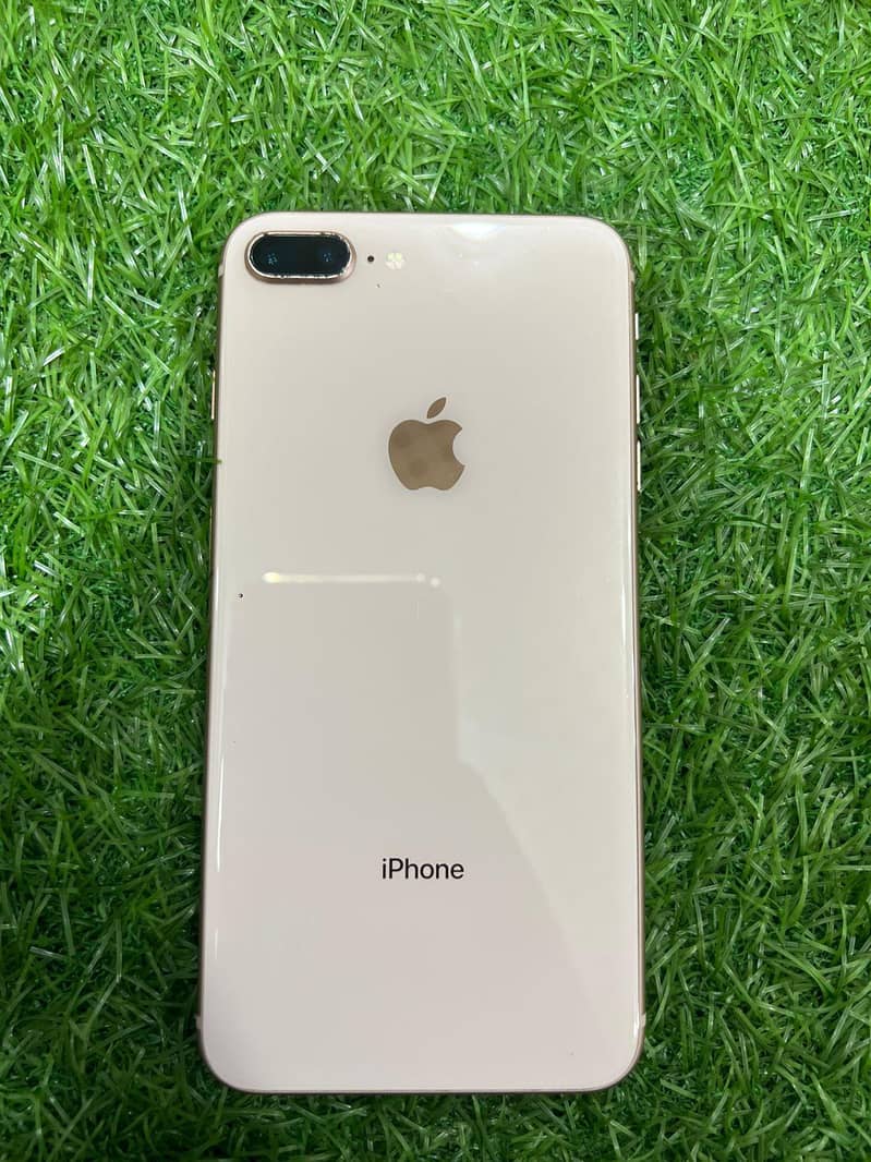 Apple iPhone 8 Plus 2