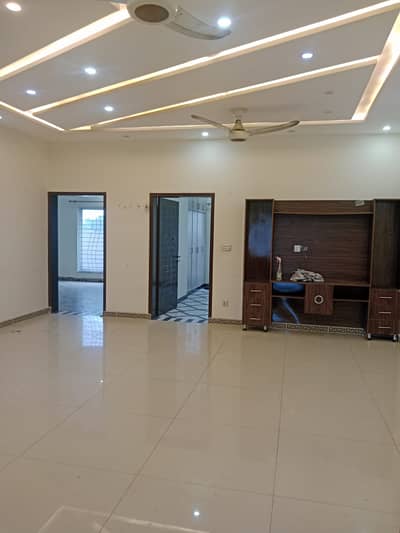 G5 block 10 m house