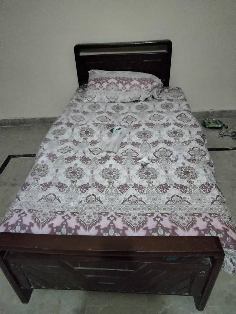 single bed without mattress 1