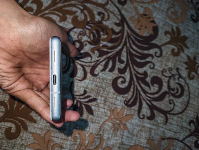 Google Pixel 7a 4