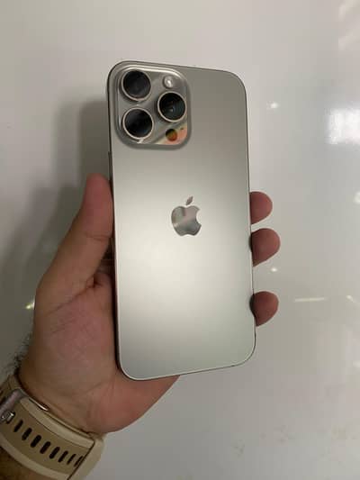 Apple iPhone 16Pro Max