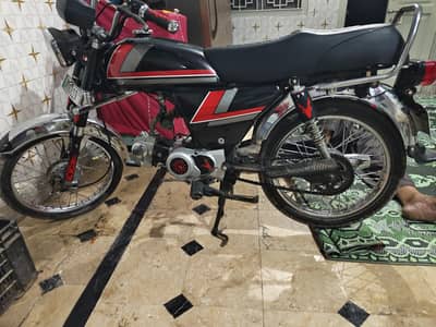 cd 70 bike   1 hand  used     dubul samn