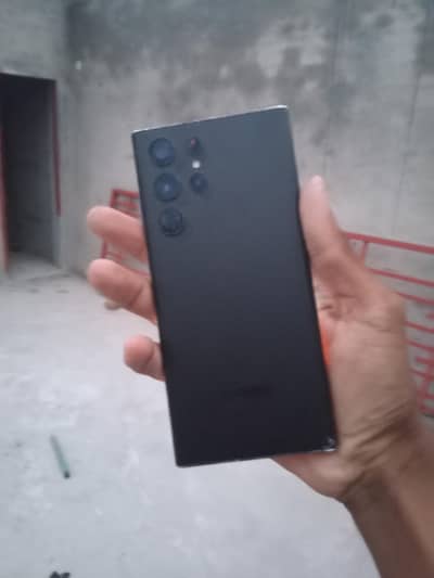 Samsung Mobile S22 Ultra urgent sale