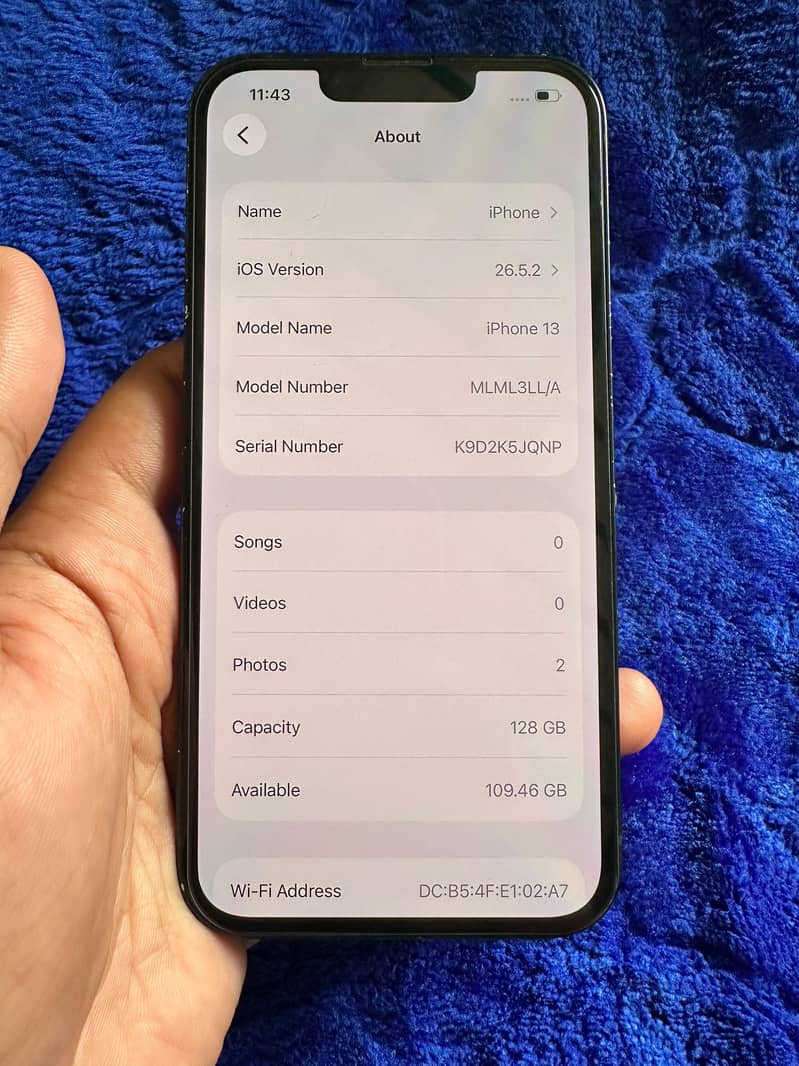 Apple iPhone 13 8