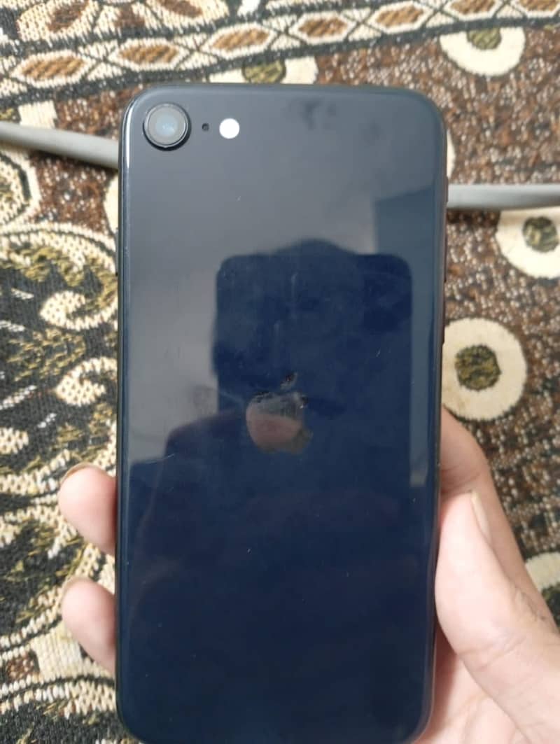 Apple iPhone SE 6
