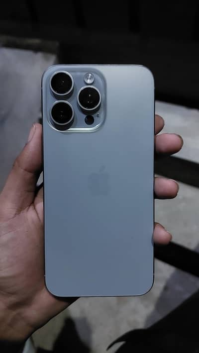 Apple iPhone 15 Pro Max