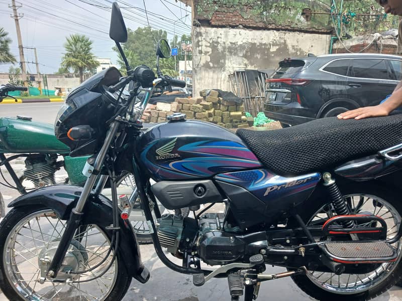 بالکل اوکے ہیں میرے نام پر ہے 1
