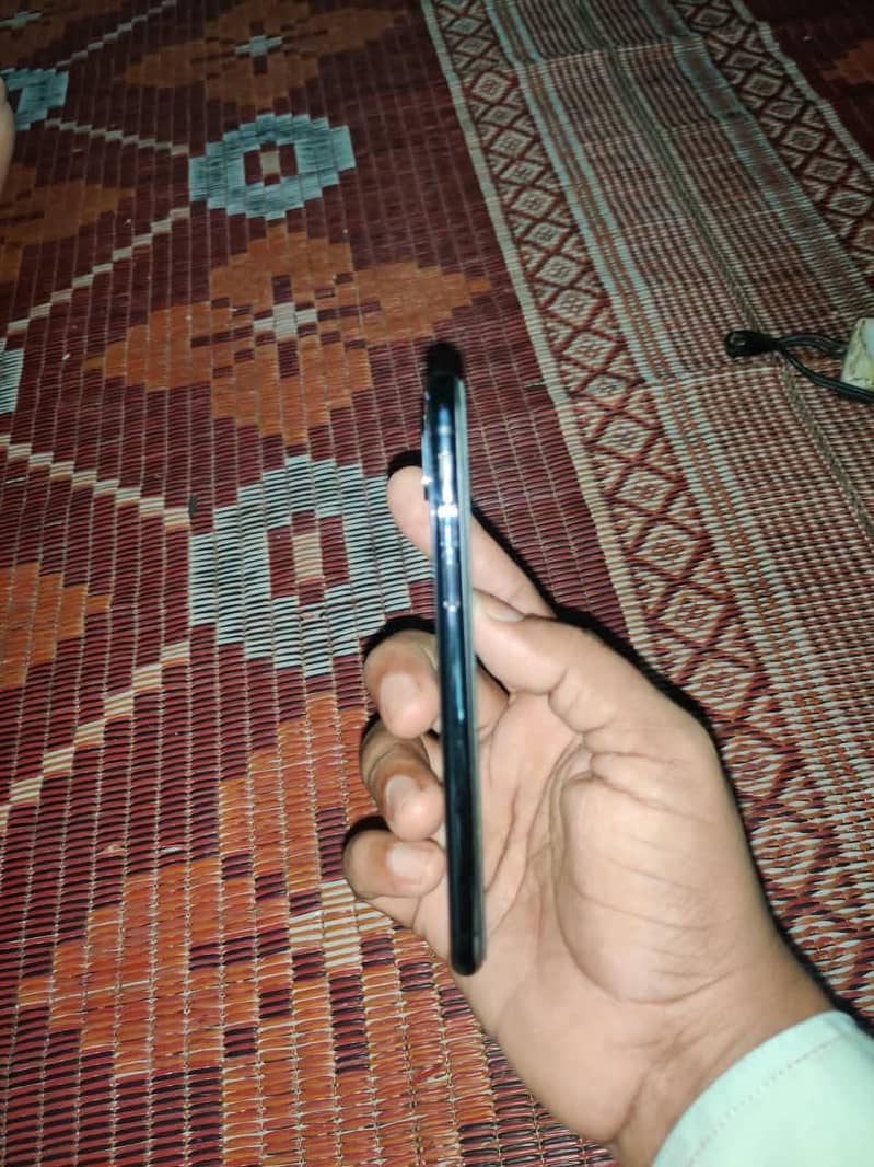 Apple iPhone X 2