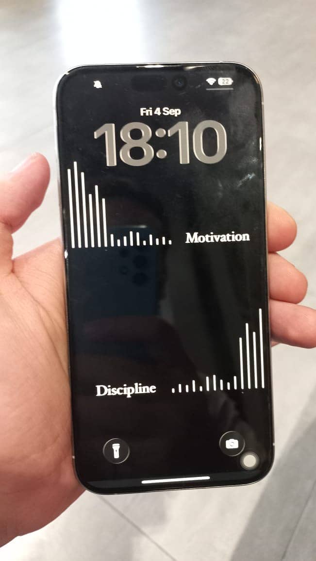 Apple iPhone 15 Pro Max 4
