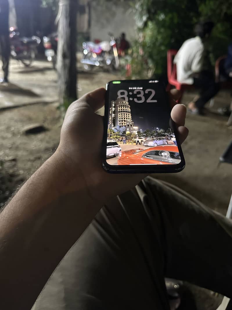 Apple iPhone 11 Pro Max 9