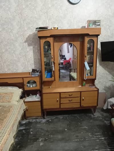 HOUSE FURNITURE