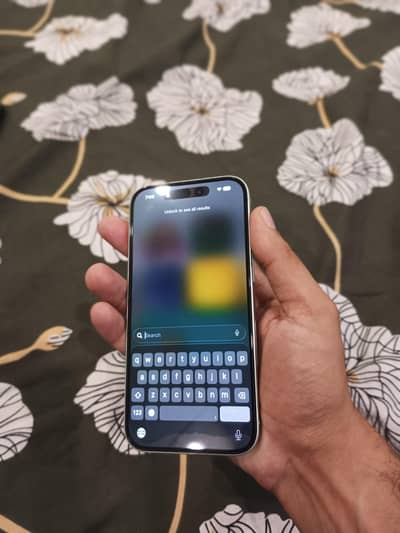 Apple iPhone 15