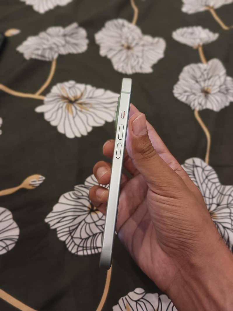 Apple iPhone 15 1