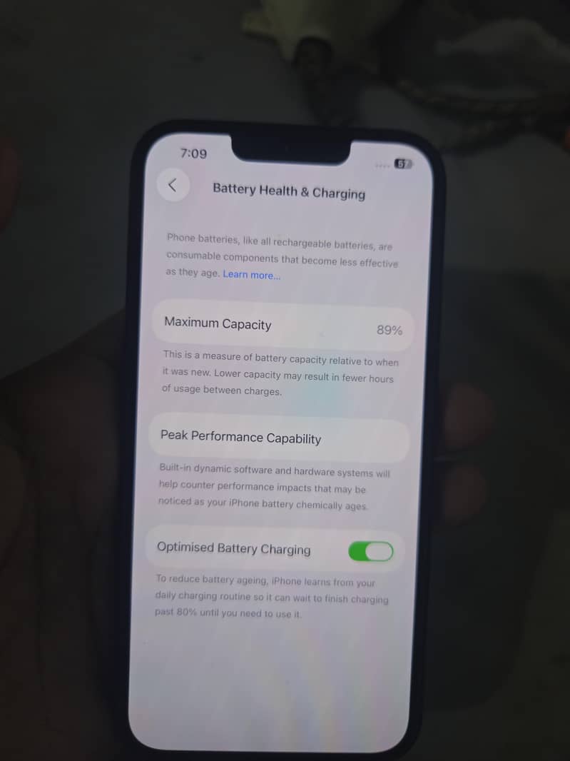 Apple iPhone 13 6