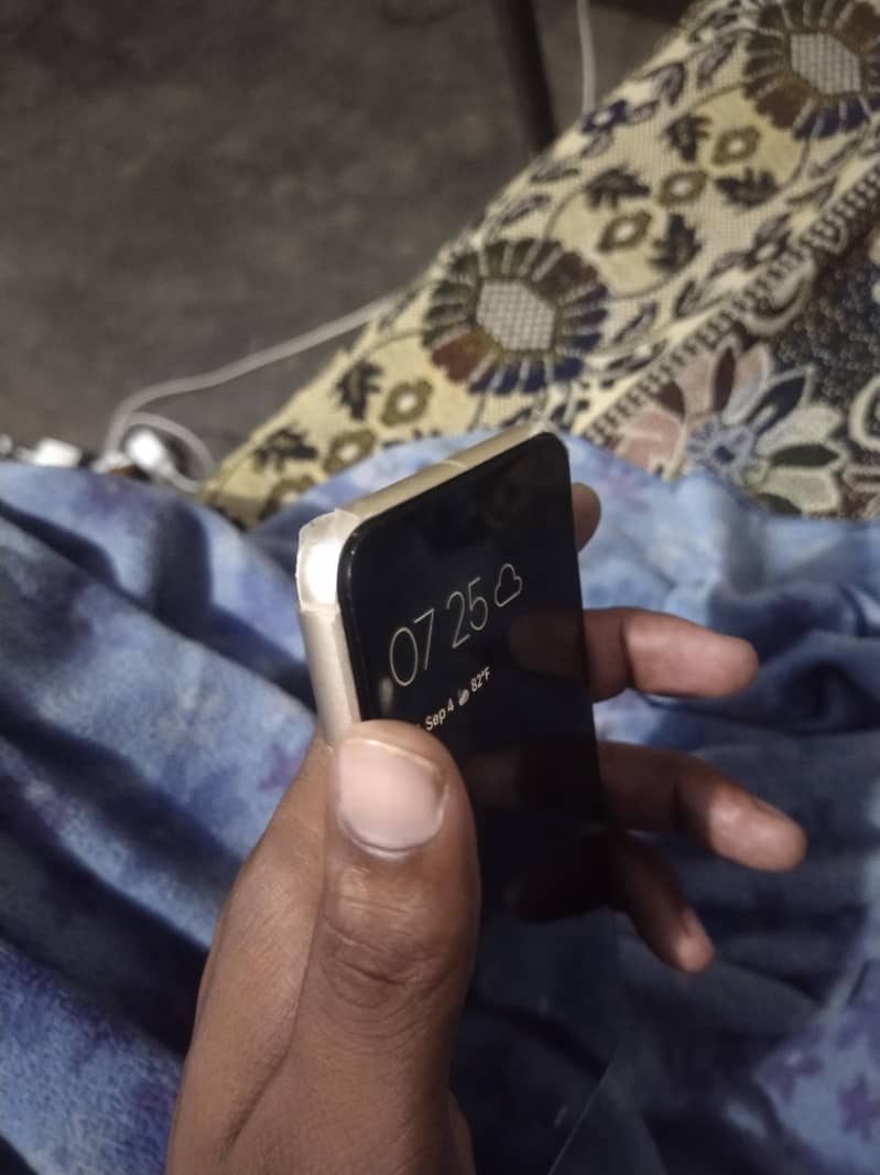 Google Pixel 8 2