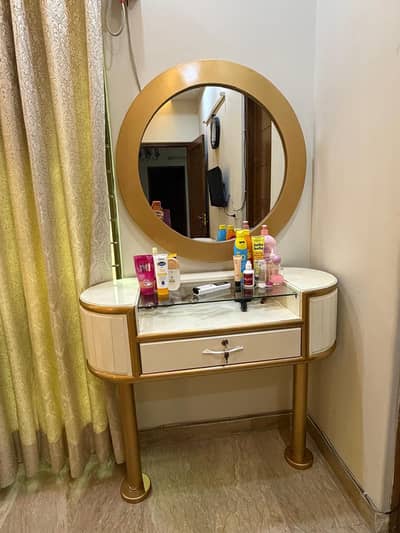 Bed , bedside tables , dressing table with mattress