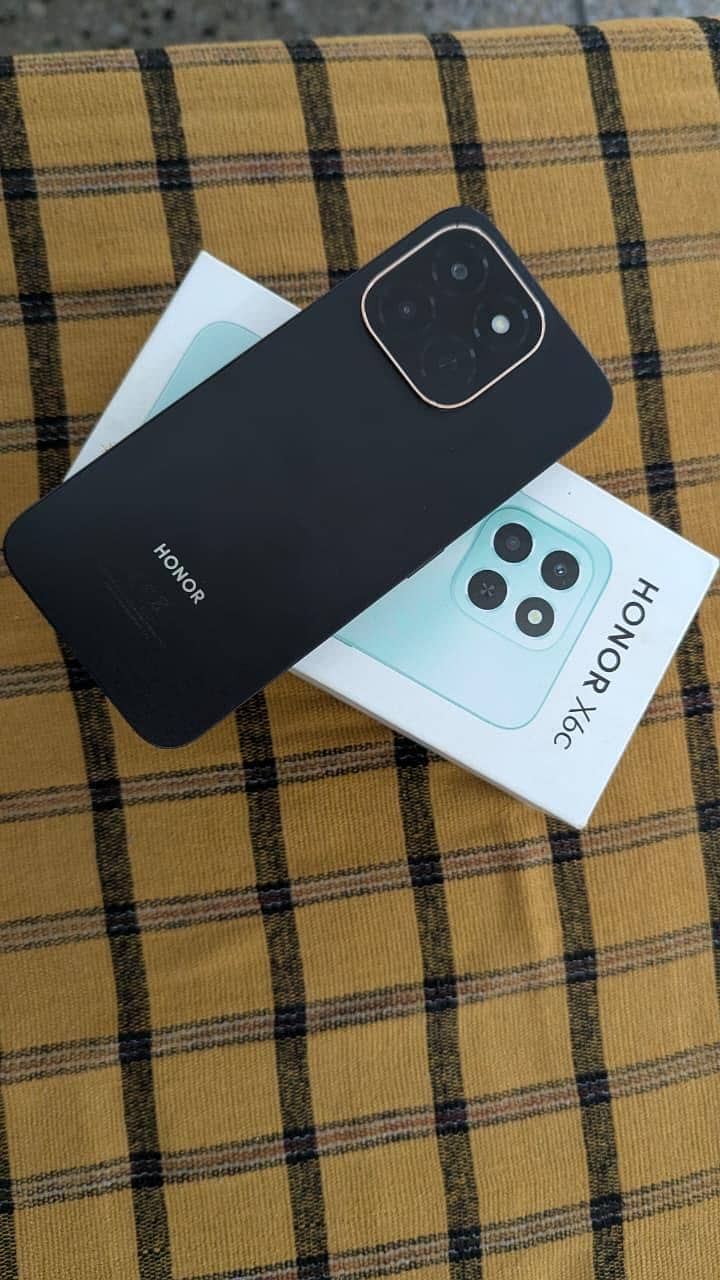 Honor x6c 0