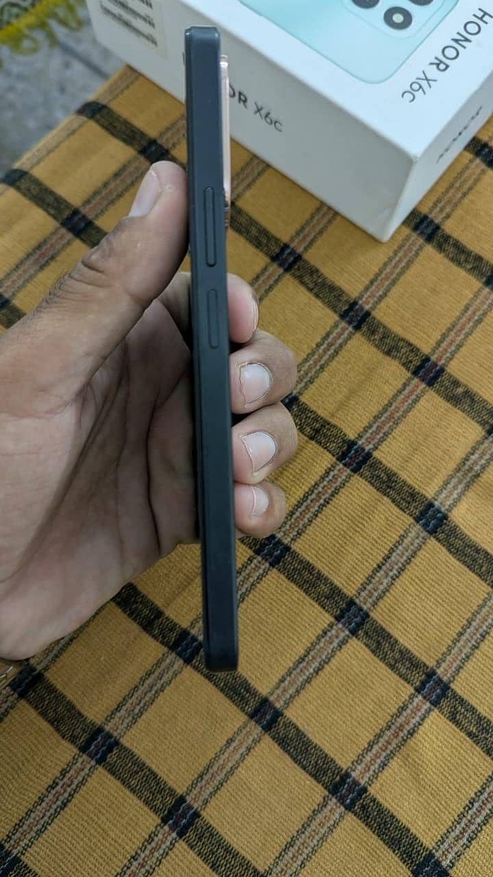 Honor x6c 5