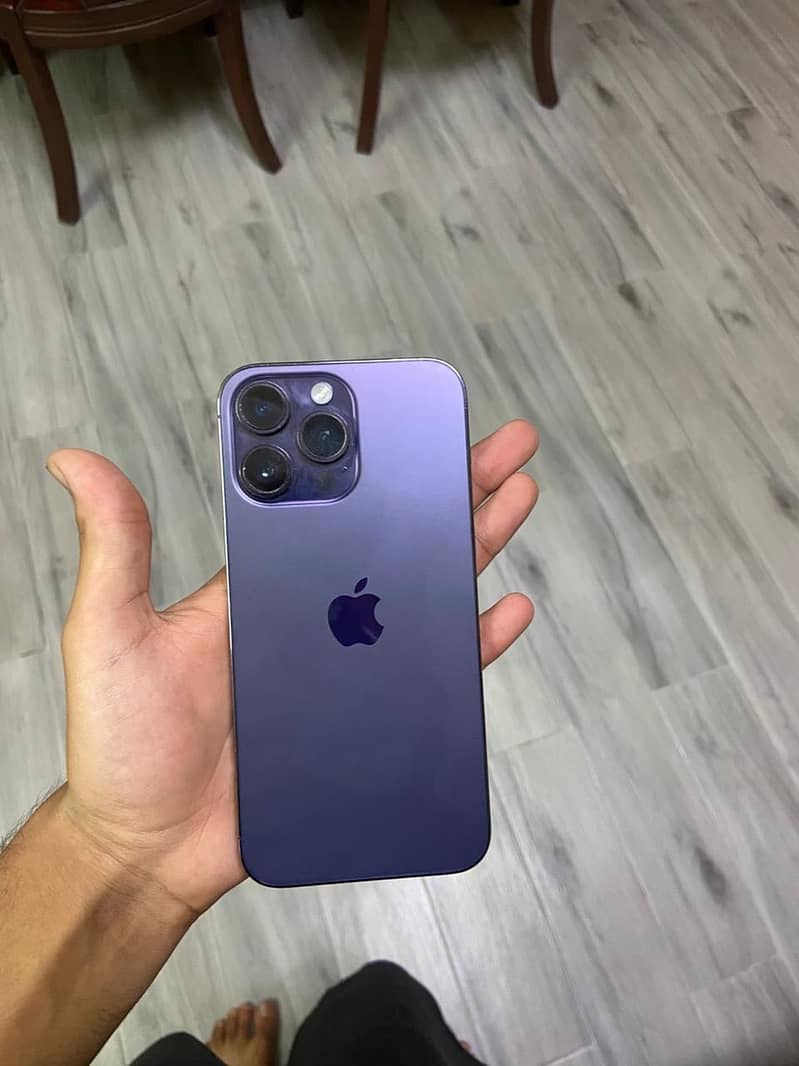 Apple iPhone 14 Pro Max 0