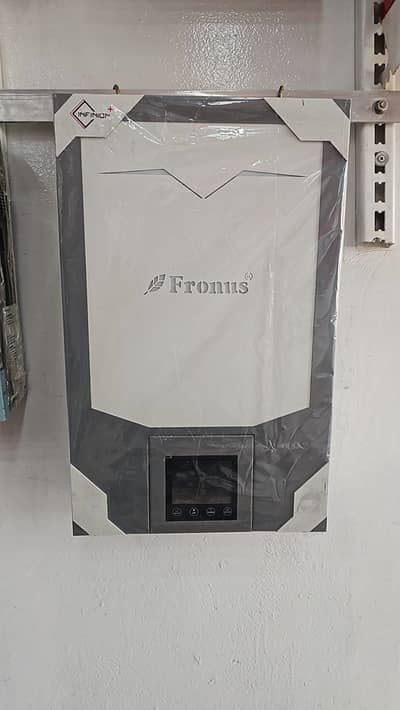 Fronus Infineon Plus 4.2KW Solar Inverter – Running Condition