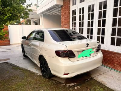 Toyota Corolla Altis 2013