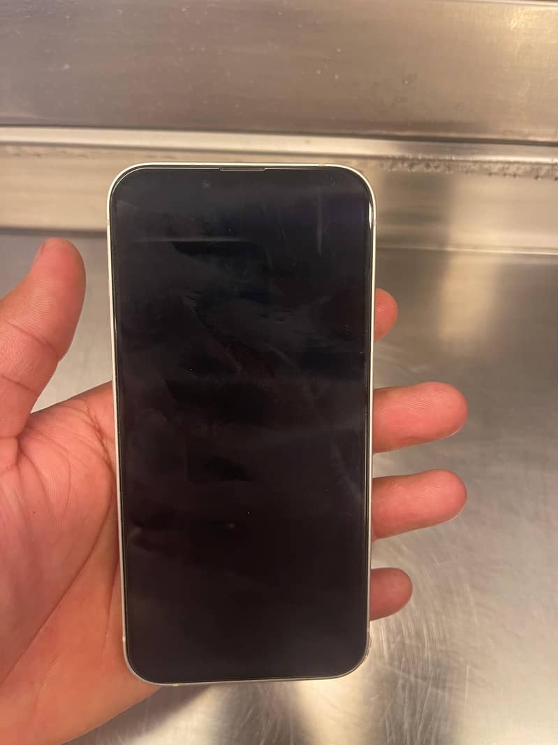 Apple iPhone 13 3