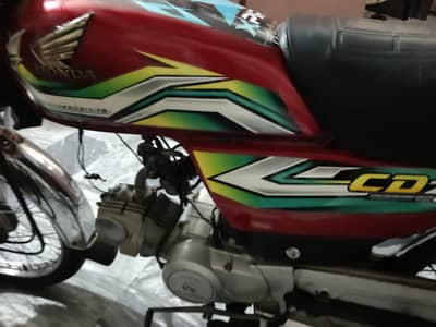 Honda CD70 Model 2022/23 hai