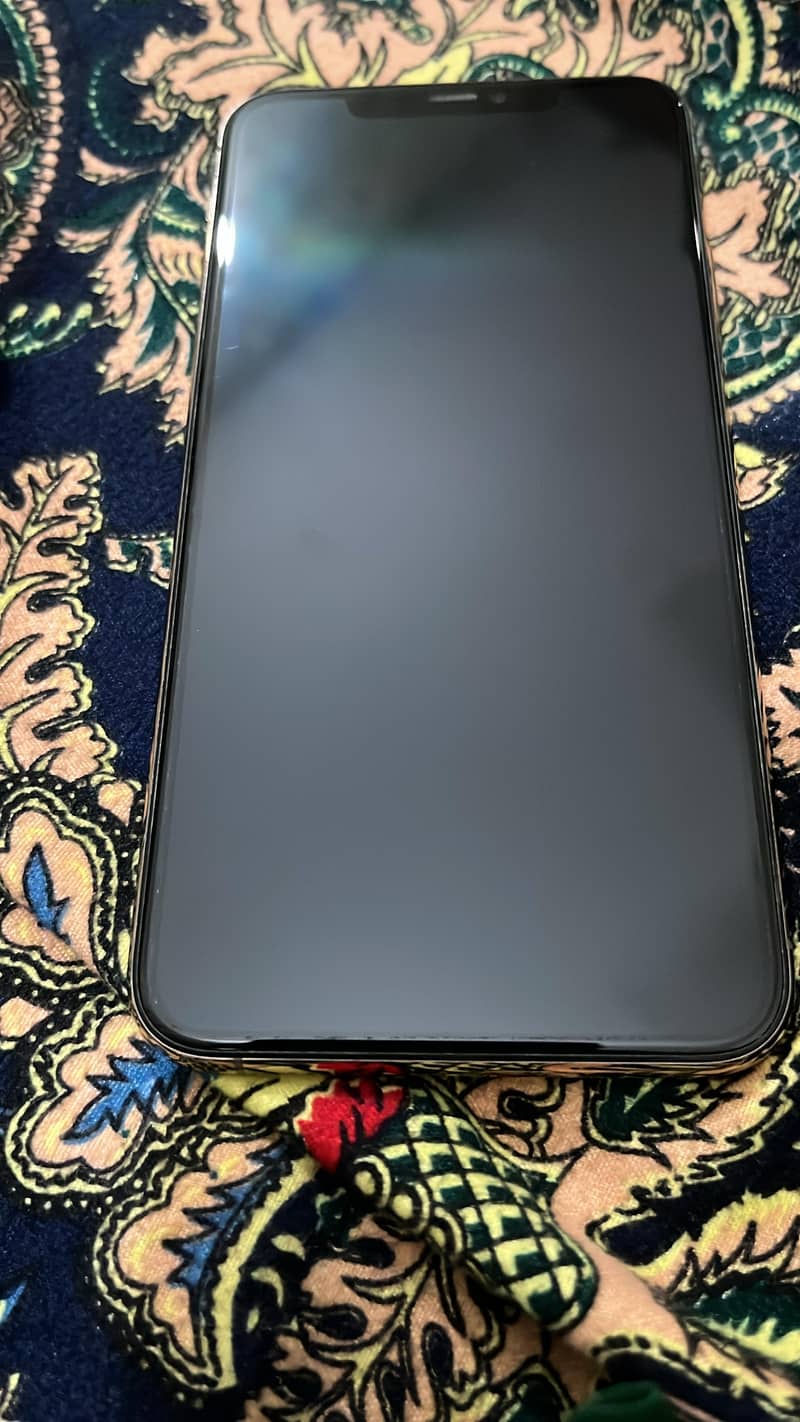 Apple iPhone 11 Pro Max 3