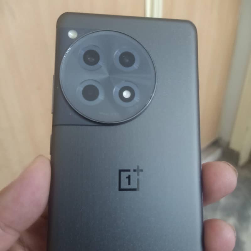 One Plus 12R 6