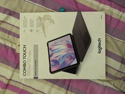 Logitech Combo Touch Keyboard Case for iPad Pro 11-inch (M4)