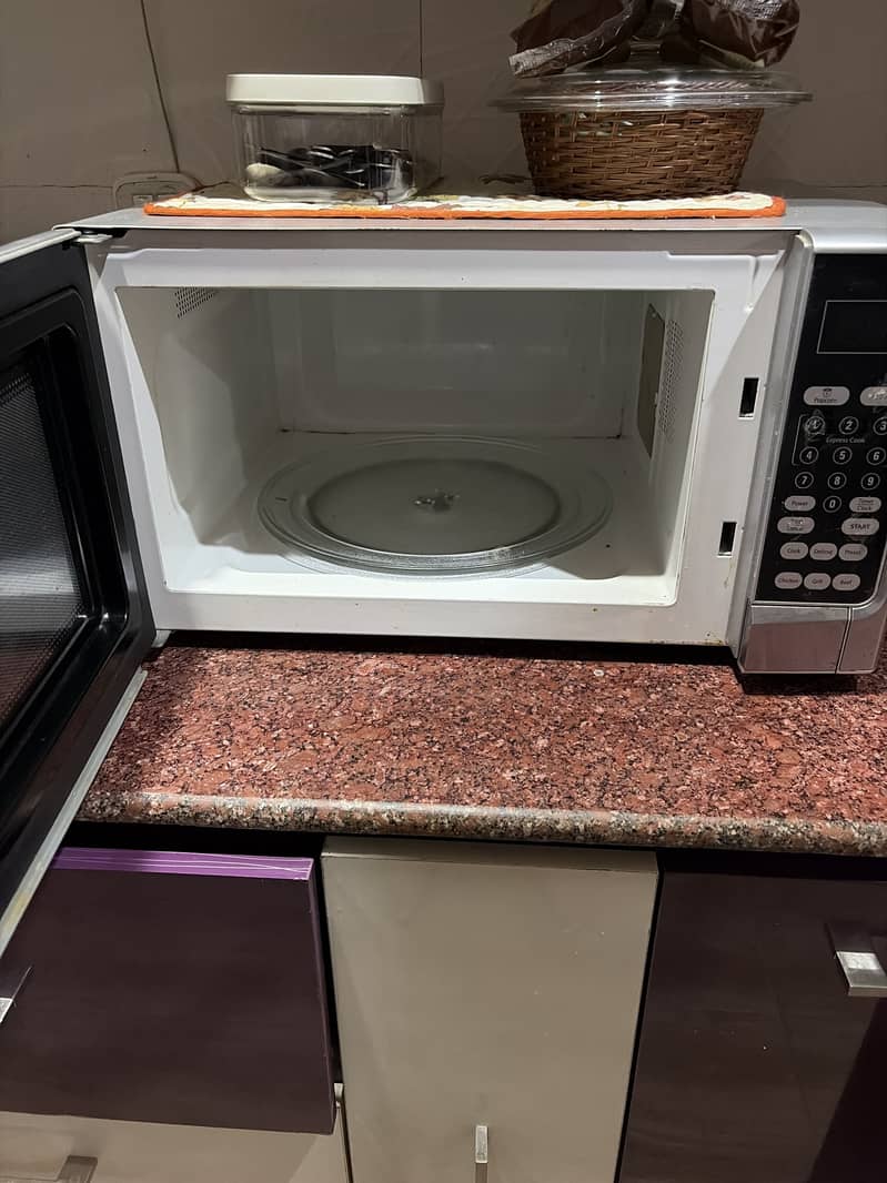 PEL MICROWAVE 1