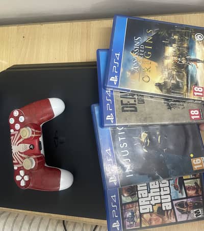 PS4 Slim 512GB – Bundle with 4 Games