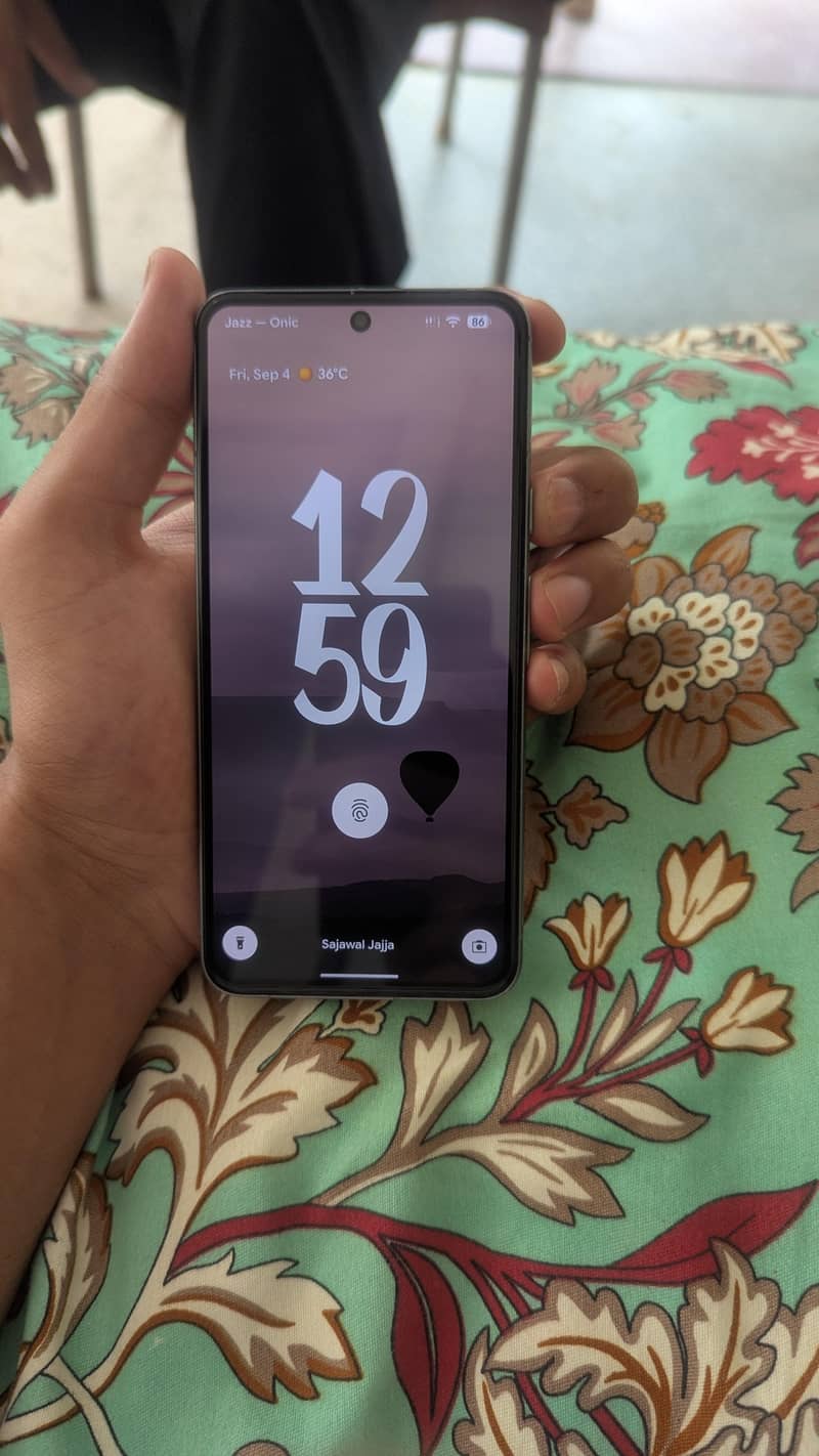 Google Pixel 8 1