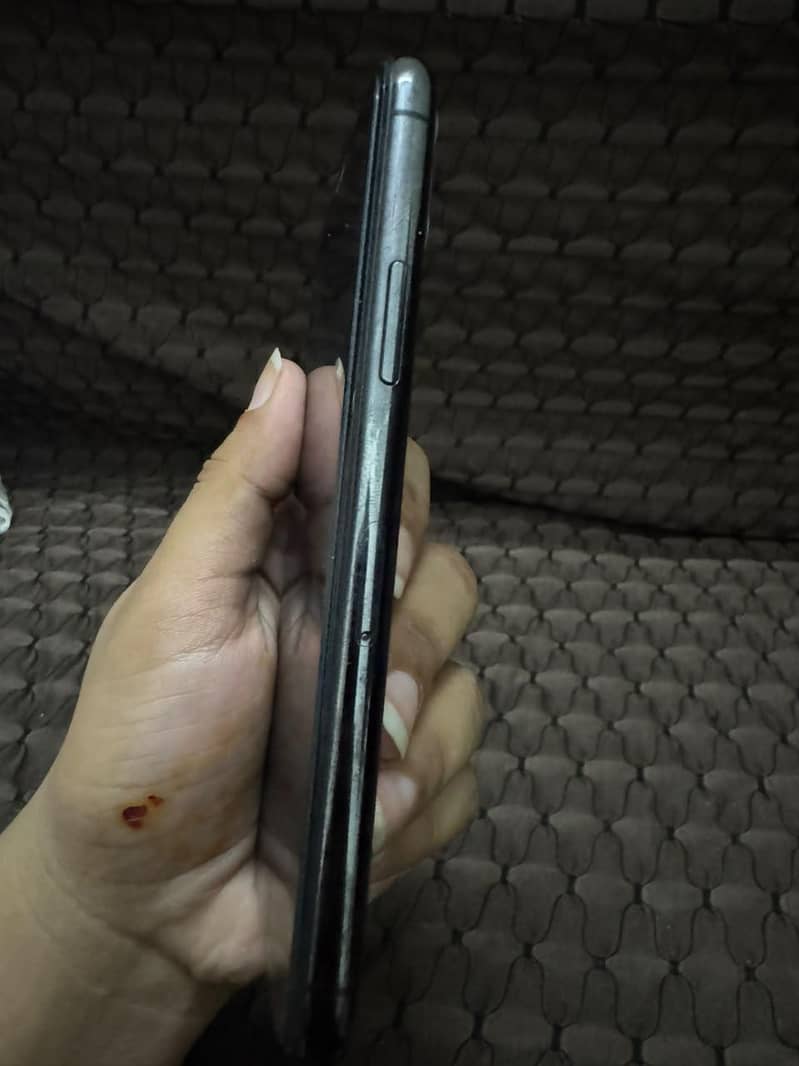 Apple iPhone 11 pro 3