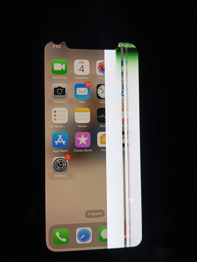 Apple iPhone 11 pro 4