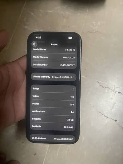 Apple iPhone 16