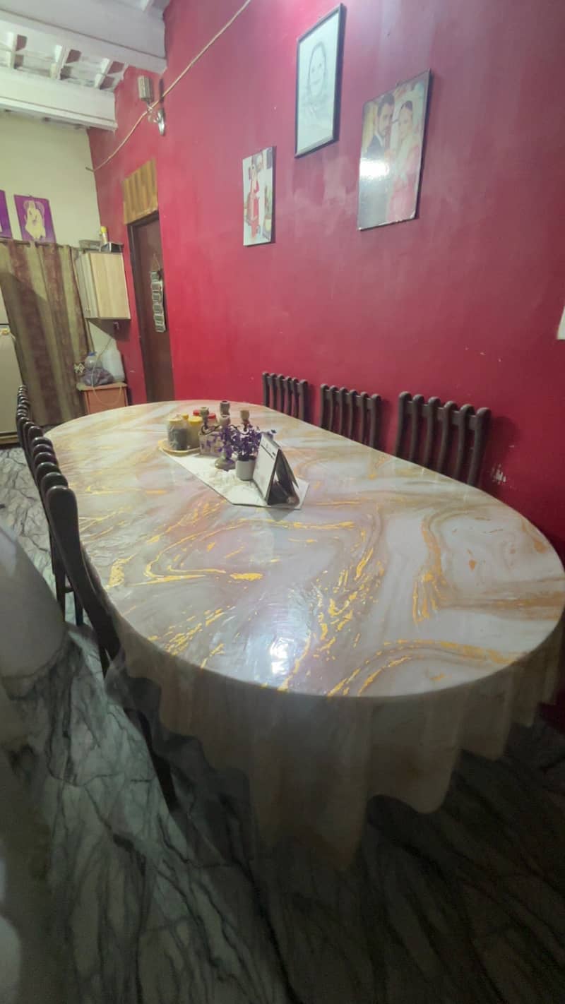 Dinnig table 1