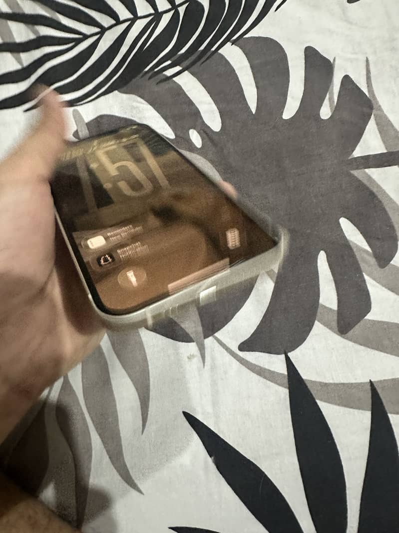 Apple iPhone 12 3