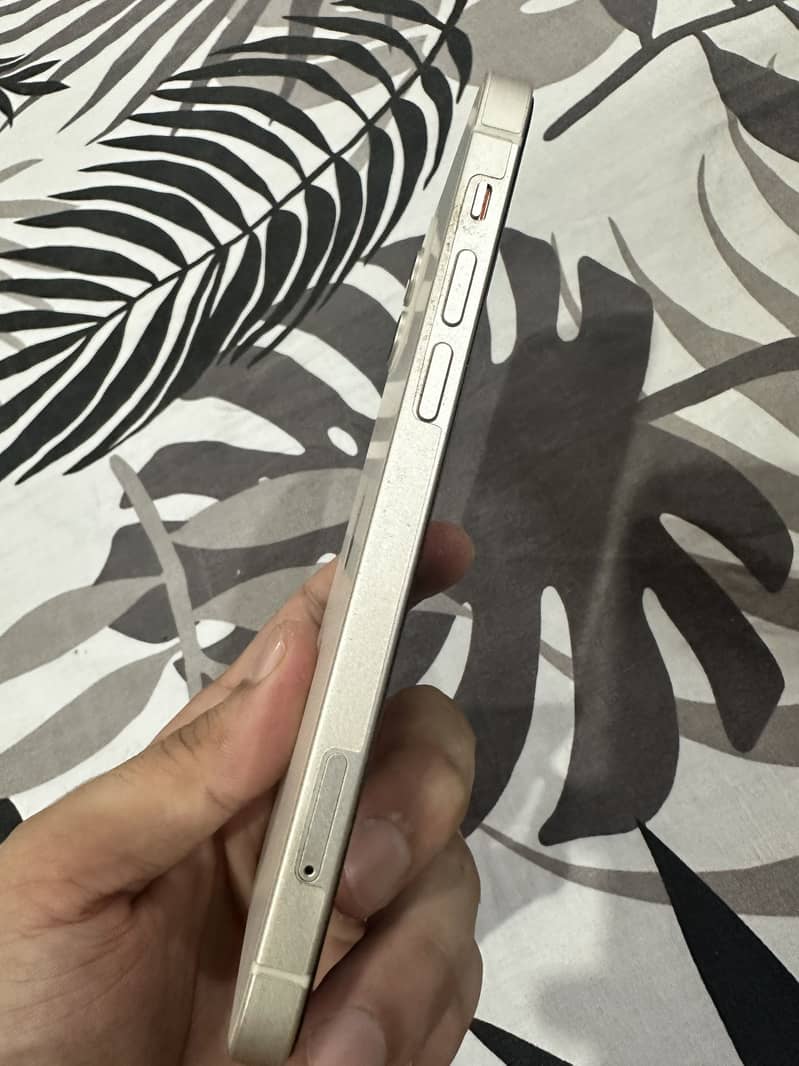 Apple iPhone 12 1