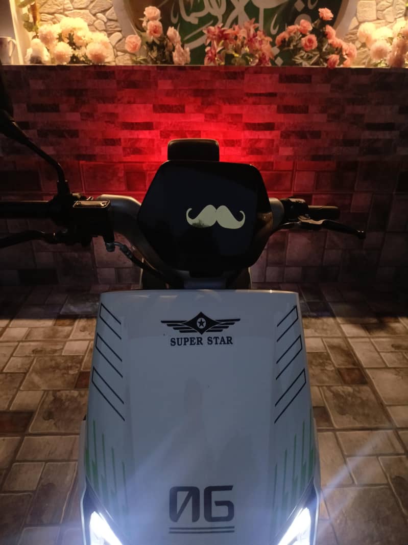 scooty 8