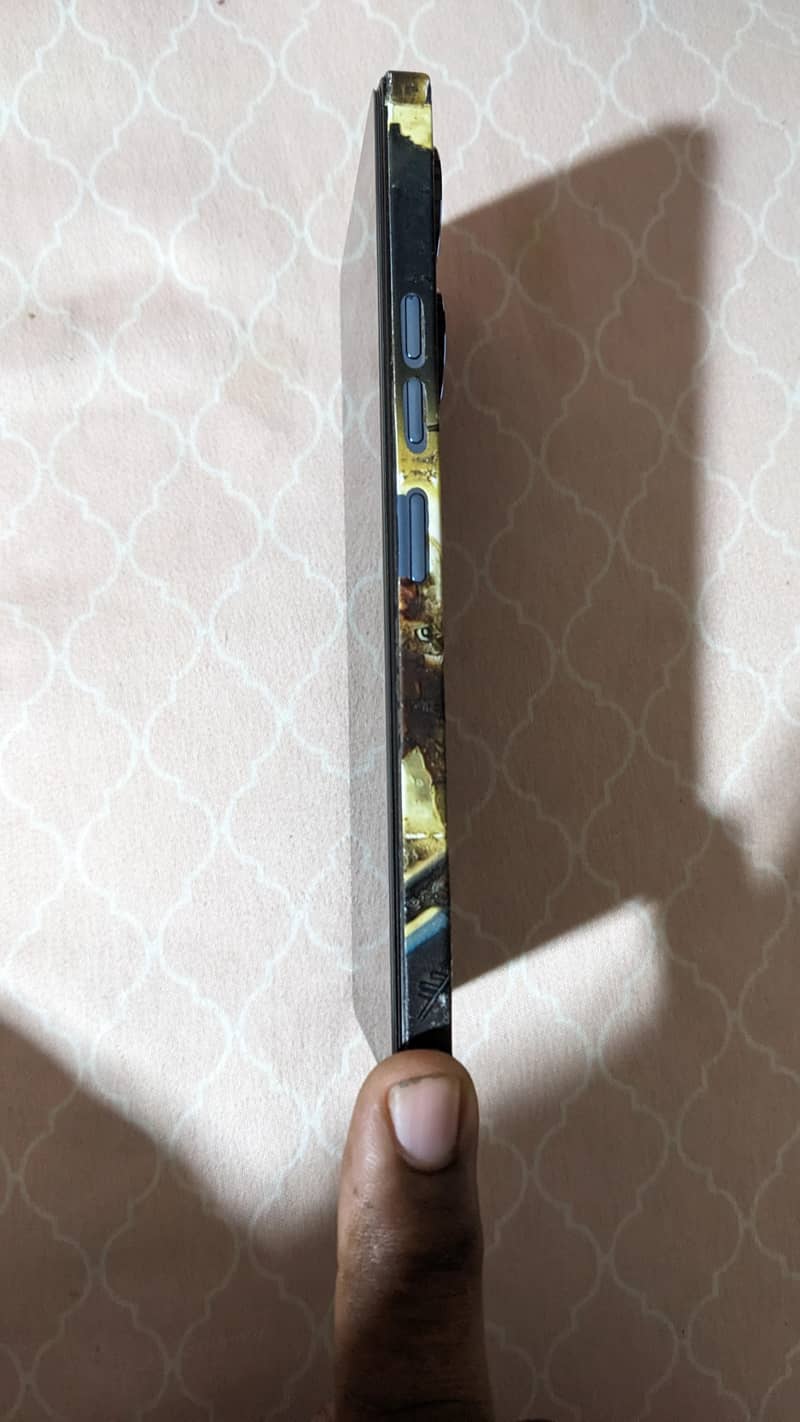 Tecno CAMON 20 Pro 4