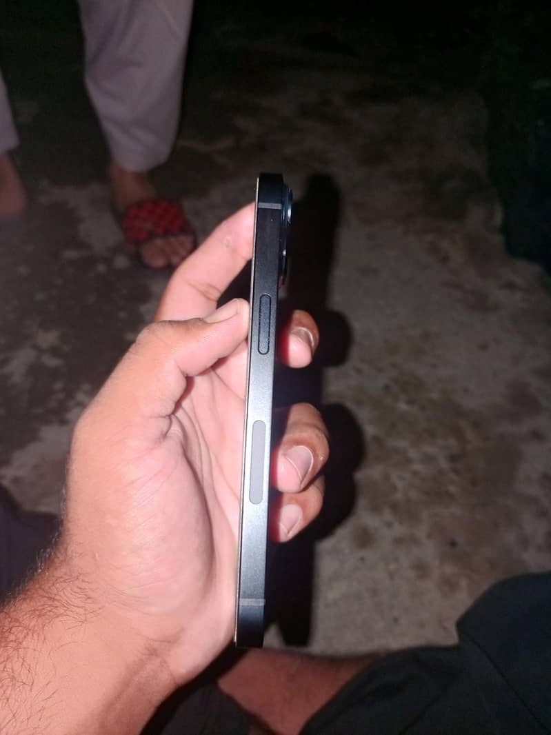 Apple iPhone 14 2