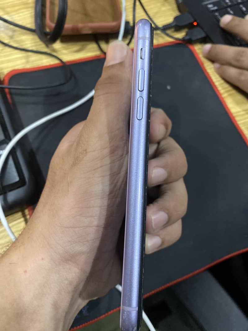 Apple iPhone 11 2
