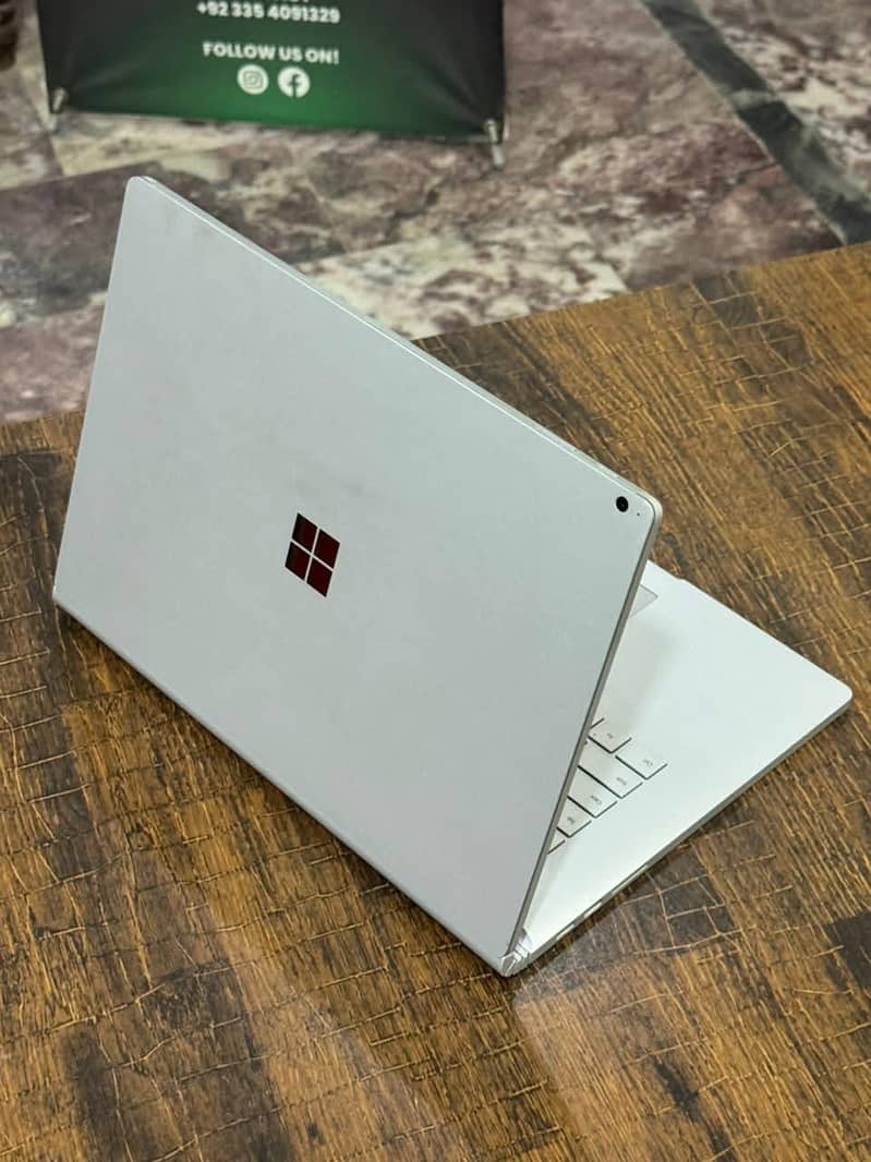 Microsoft Surface Book 3 2