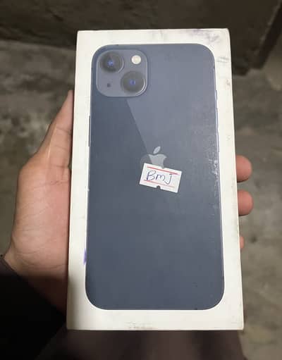 Apple iPhone 13