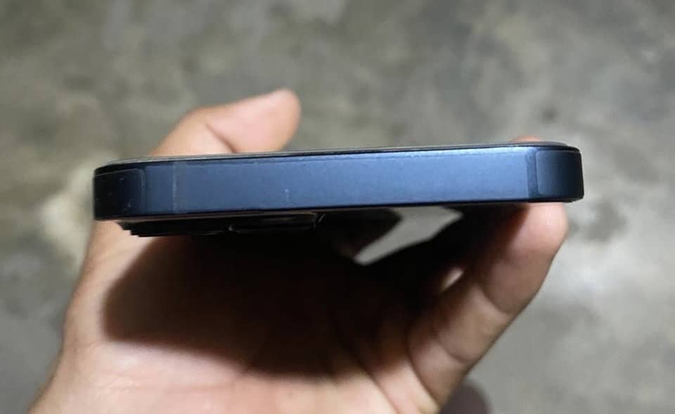 Apple iPhone 13 5