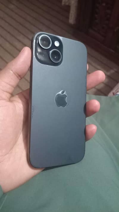 Apple iPhone 15